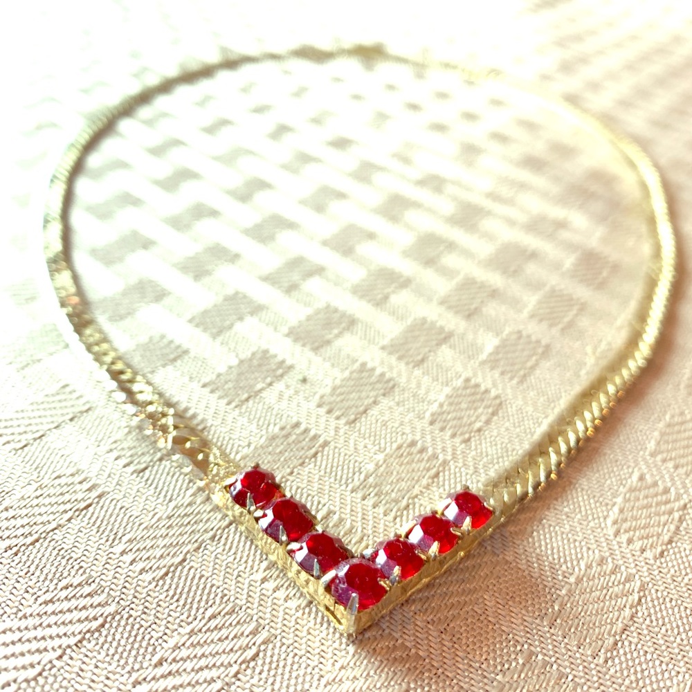 Vintage Gold Tone With Red Rhinestones Necklace